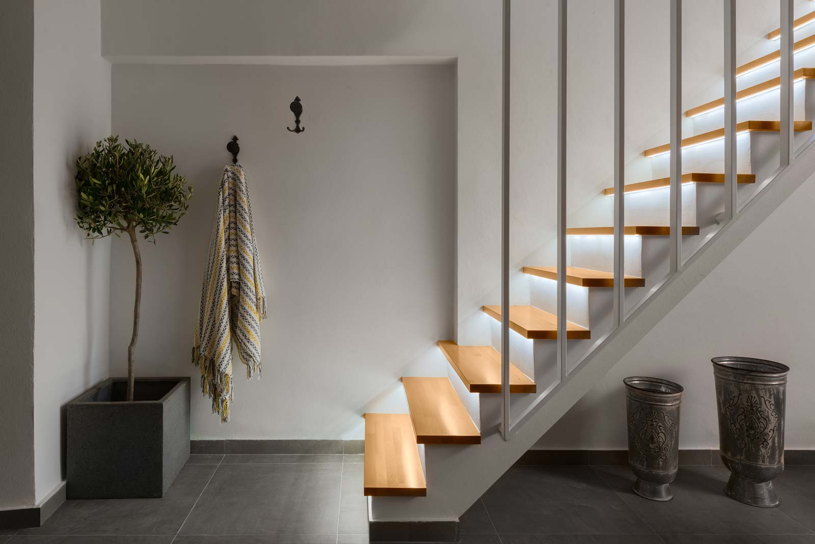 Villa Hecate – Stairs to First Floor Villa Hecate - Stairs to First Floor
